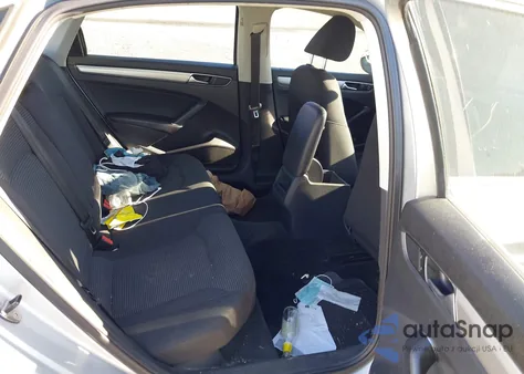 2016 Volkswagen Passat 1.8T S z USA, uszkodzony, nr VIN 1VWAT7A3XGC056434